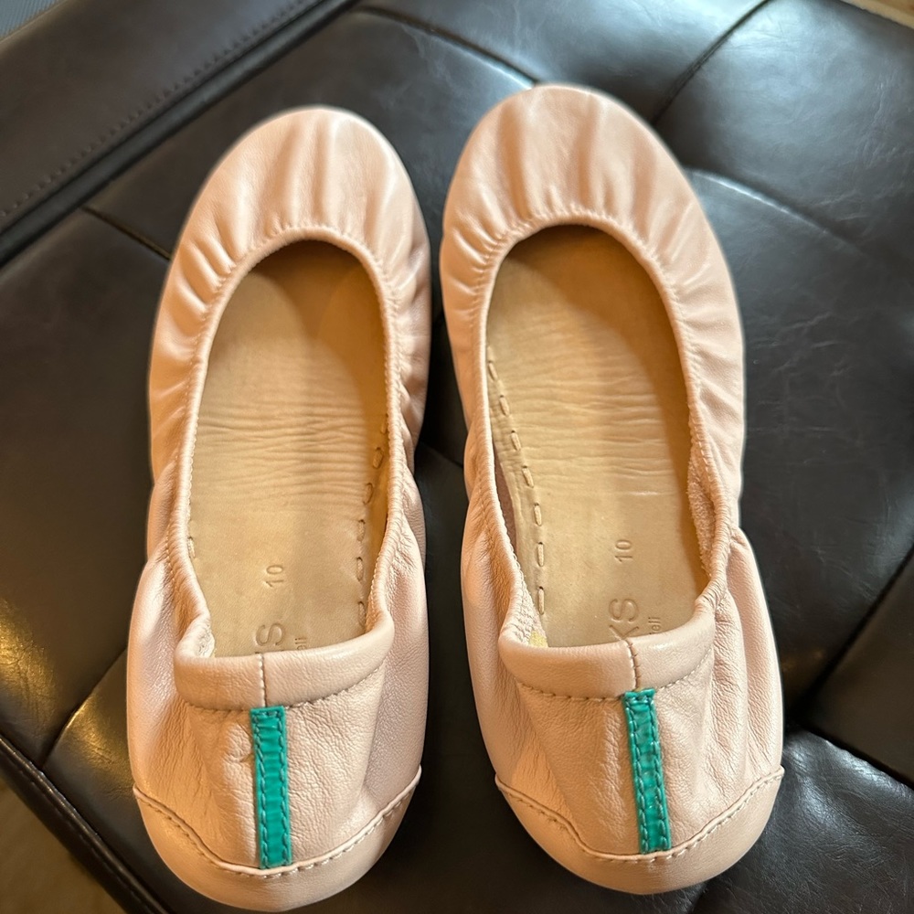 Tieks Classic flats size 10 in Ballerina Pink. Very good condition